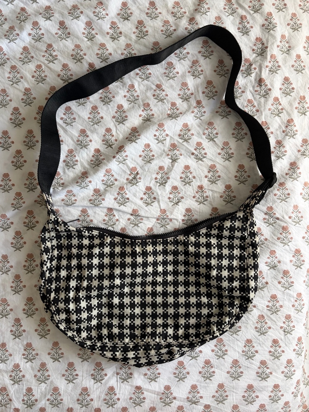 BAGGU Medium Crescent Bag in Black and White Pixel Gingham